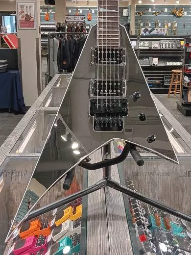 Jackson Guitars - Pro Plus Series Rhoads RR24 - Mirror 2