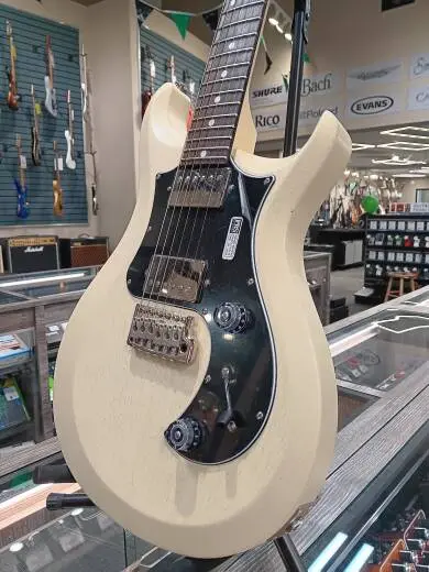 PRS Guitars - S2 Standard 24 Satin Electric Guitar with Gigbag - Antique White 2