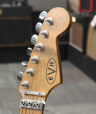 EVH Limited Edition Frankenstein Relic Series, Maple Fingerboard - Blueburst 2