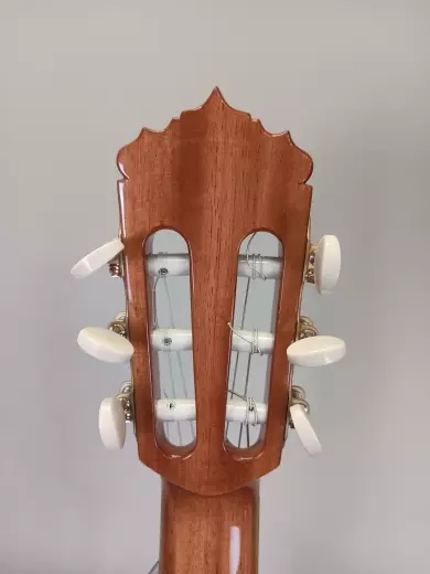 Alhambra Guitarras - LINEA PRO 2