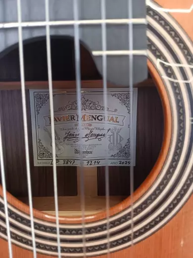 Alhambra Guitarras - LINEA PRO 2