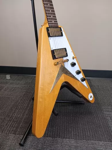 Gibson Custom Shop - 1958 Korina Flying V - White Pickguard 2