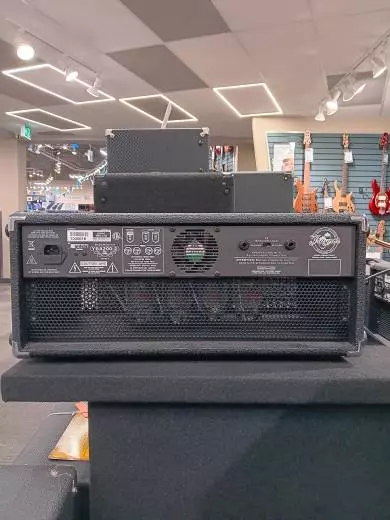 Traynor - YBA200-2 Bass Amp 2