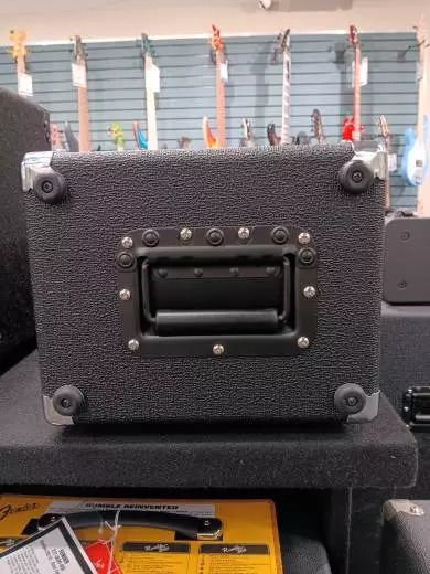 Traynor - YBA200-2 Bass Amp 2