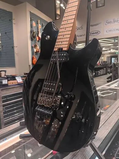 Store Special Product - EVH - Wolfgang WG Standard, Baked Maple Fingerboard - Gloss Blac