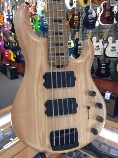 Ernie Ball Music Man - 208-VN-13-00