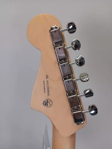 Fender Noventa Jazzmaster - Walnut 2