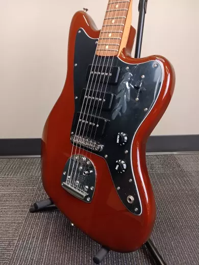 Fender Noventa Jazzmaster - Walnut 2
