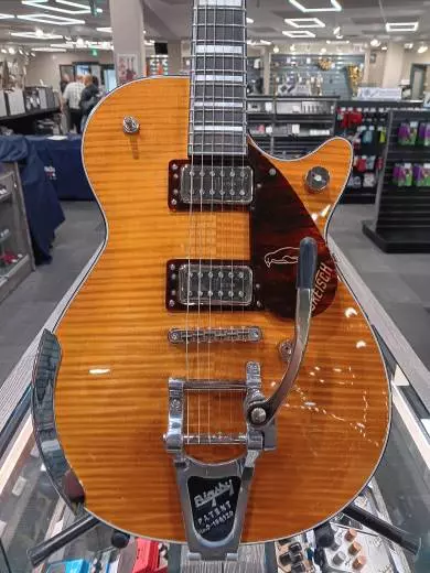 Gretsch Guitars - G6134TFM-NH Nigel Hendroff Signature Penguin, Ebony Fingerboard - Amber Flame 2