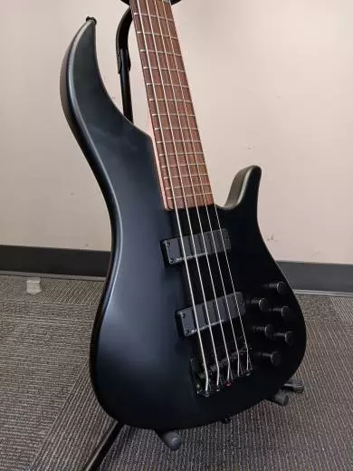 Markbass - MB Gloxy Panther 5-String Bass - Black 2