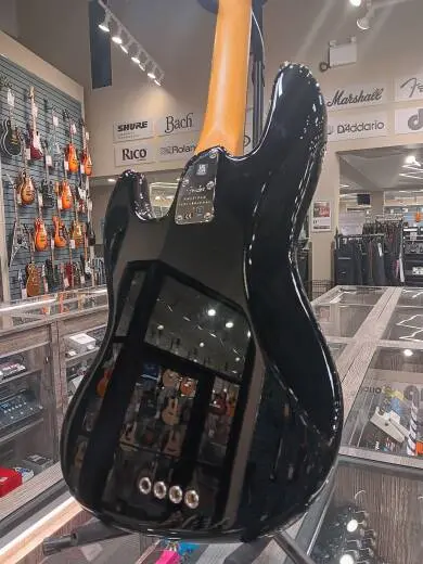 Fender - American Professional II Jazz Bass, Rosewood Fingerboard - Black 2