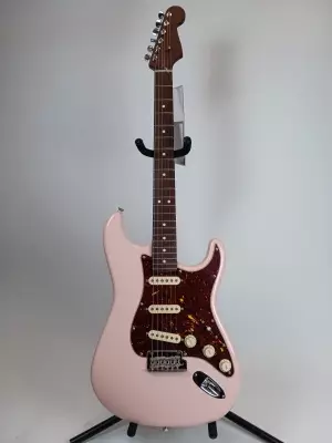 Store Special Product - Fender - Limited Edition American Professional II Stratocaster - Shell Pink