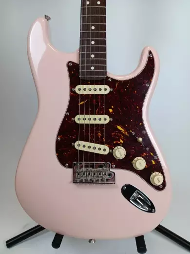 Store Special Product - Fender - Limited Edition American Professional II Stratocaster - Shell Pink