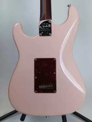 Fender - Limited Edition American Professional II Stratocaster - Shell Pink 6