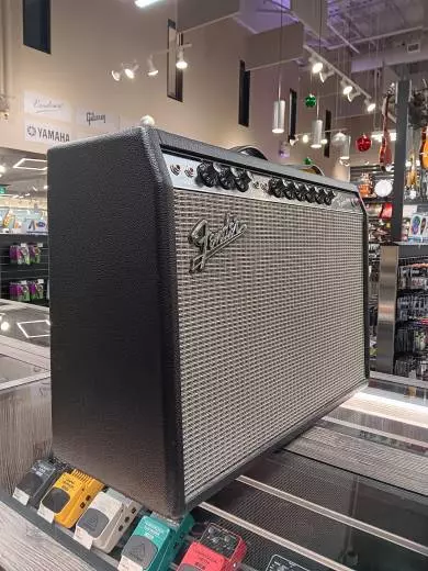 Fender - '65 Deluxe Reverb Reissue 2