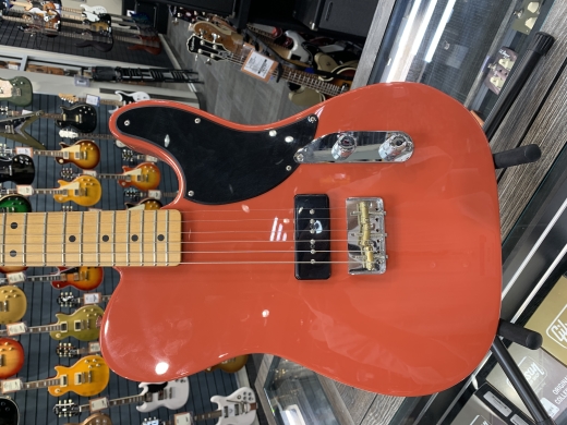 Fender Noventa Telecaster - Fiesta Red 2