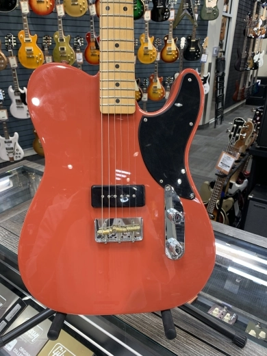 Fender Noventa Telecaster - Fiesta Red 2