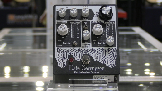 ギター EarthQuaker Devices Data Corrupter 41WIdqLBc0L._UF350,350_QL80_.jpg