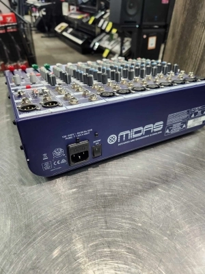 Midas DM12 mixer 3