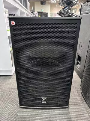 Yorkville Sound - EF15P