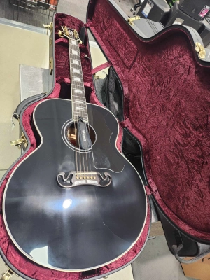 Gibson Custom Shop - SJ-200 CUSTOM - EBONY 7