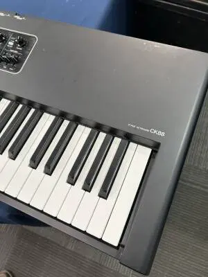 Yamaha - CK88 2
