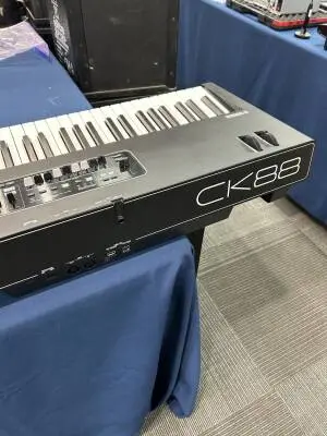 Yamaha - CK88 2