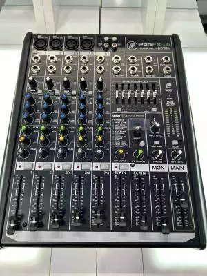 Mackie - PROFX8 V2 2