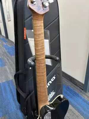 Ernie Ball Music Man - 320-WBQ-R1-00 2