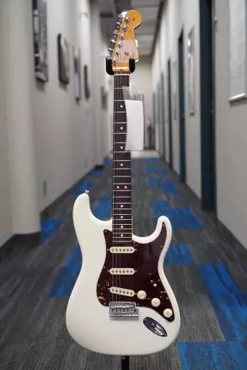 Fender - 011-3900-705