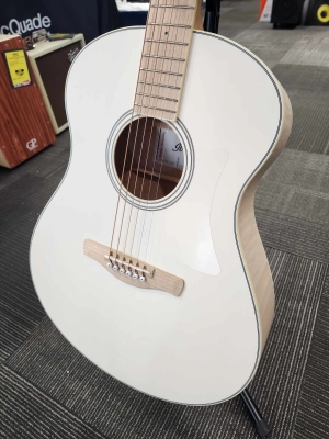 Ibanez - ADVANCED ACOUSTIC CUT/ELE WHITE OPN 3