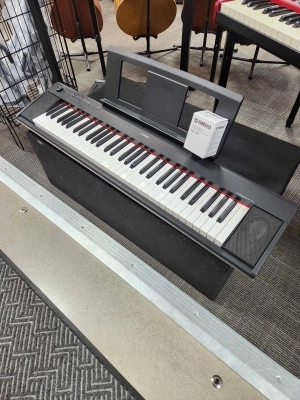 Yamaha - NP12 B