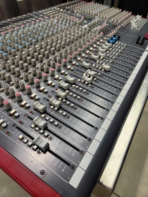Allen & Heath - ZED-428 2