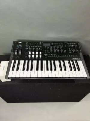 Korg - WAVESTATE MK2 2