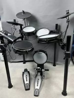 Store Special Product - Alesis - COMMANDSEKITXUS