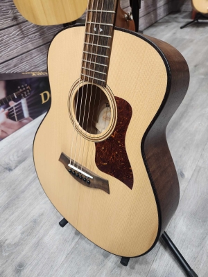 Taylor Guitars - GTE URBAN ASH 2