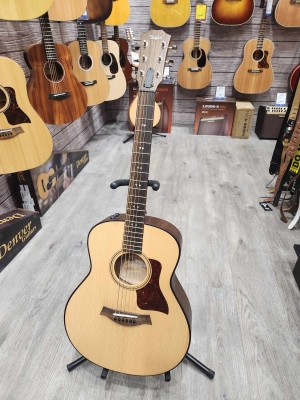 Taylor Guitars - GTE URBAN ASH