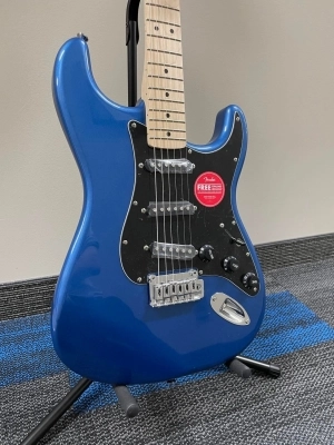 Squier - 037-8003-502 4