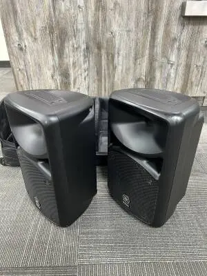 Yamaha - STAGEPAS400I 2