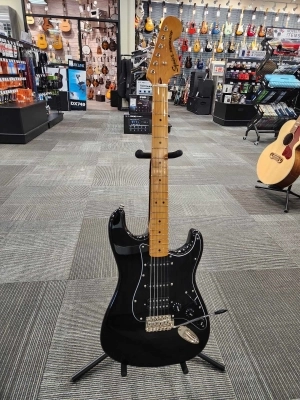 Squier - CV 70S STRAT HSS MN BLK