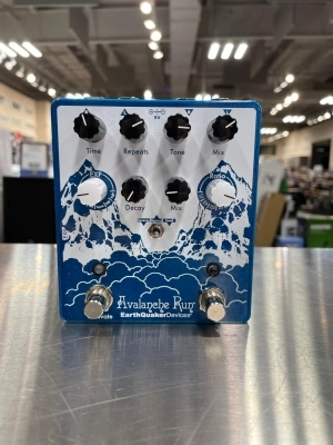 EarthQuaker Devices Avalanche Run