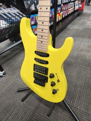 Fender - LE HM STRAT FROZEN YELLOW MN W/GB 2