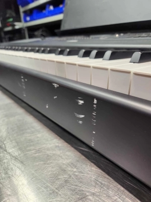 Yamaha - 88KEY DIGITAL PIANO BLACK 4
