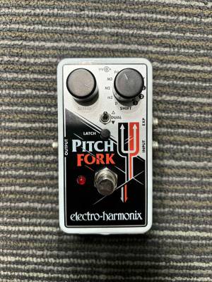 Electro-Harmonix Polyphonic Pitch Shifter Pedal | Long & McQuade