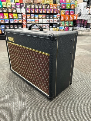 Store Special Product - Vox - AC15C1