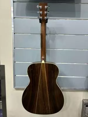 Martin Guitars - M-36 V18 2