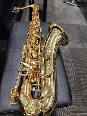 CARLTON BUDGET TENOR SAXOPHONE 2