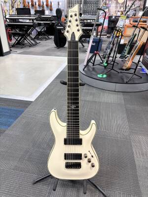 Gear Hunter | Schecter Blackjack ATX C-8 - Aged White
