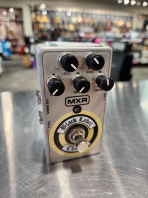 ギター MXR Black Label Chorus MXR ZW-38 Black Label Chorus | Reverb Canada