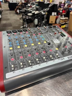 Allen & Heath - ZED-10FX 2